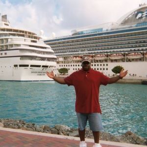 Meet your Posher, Lloyd